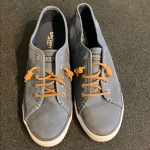 Women’s suede sperry sneakers